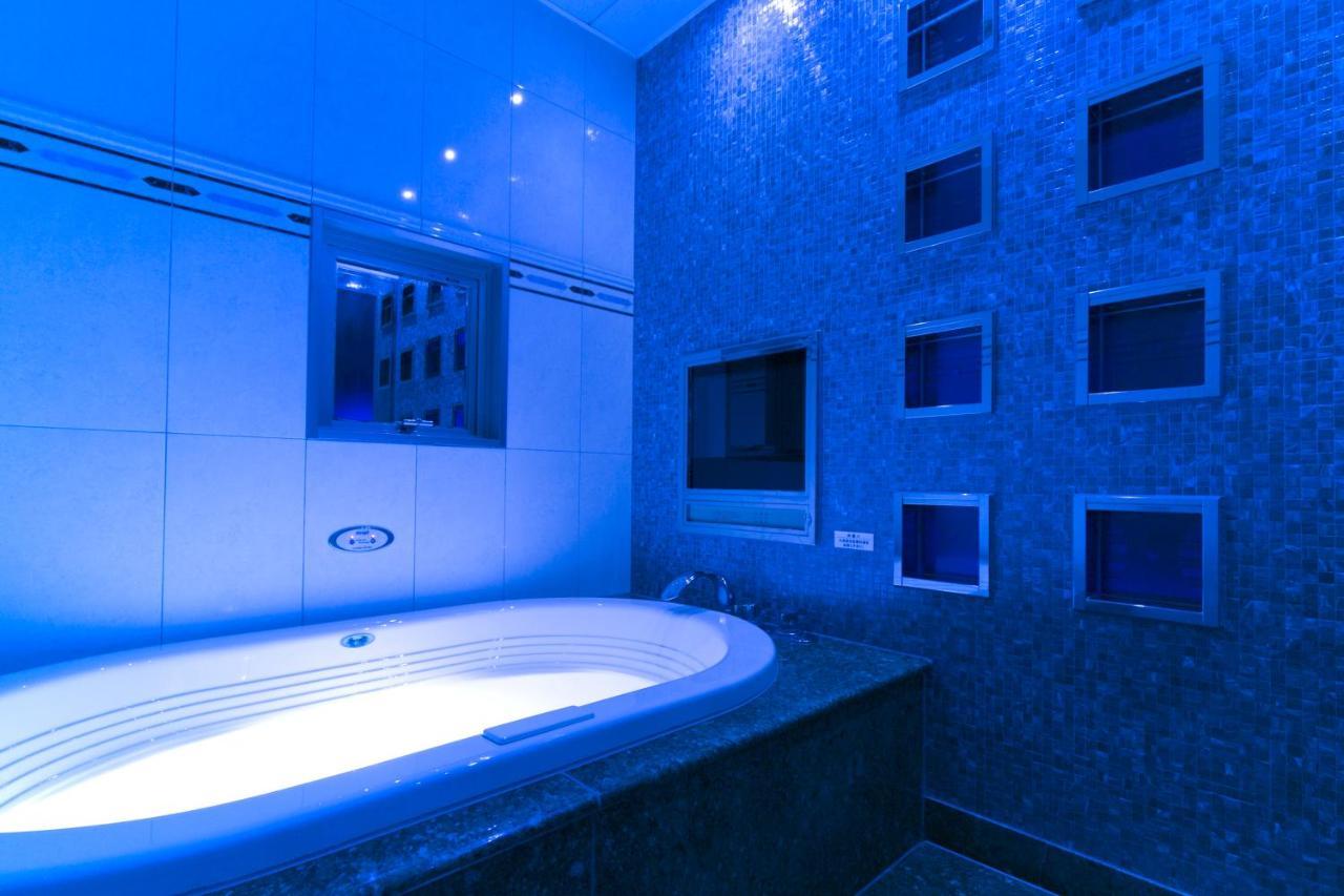 Hotel D-Wave Shinjuku（Adult Only) Токио Екстериор снимка